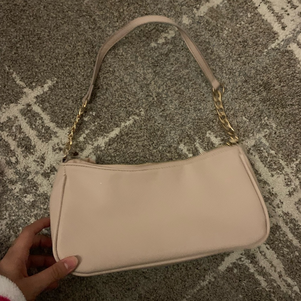 Never worn but took off tag